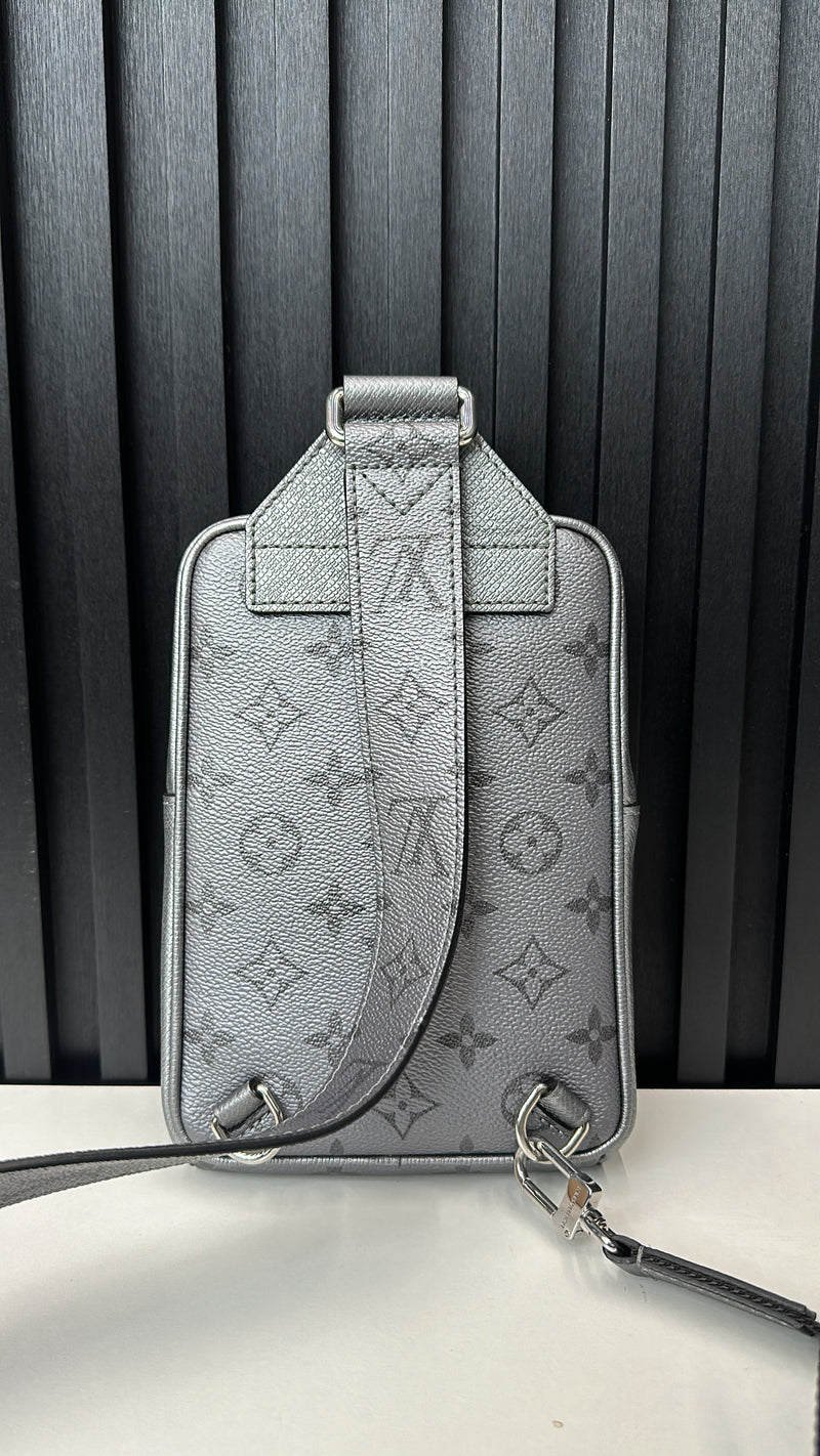 LV Taigarama Outdoor Slingbag Gunmetal