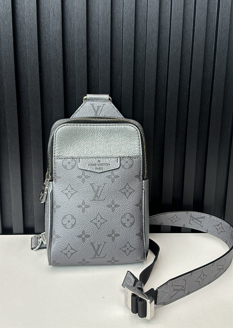 LV Taigarama Outdoor Slingbag Gunmetal