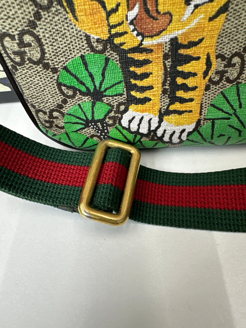 Gucci Bengal Tiger Supreme messenger Crossbody bag