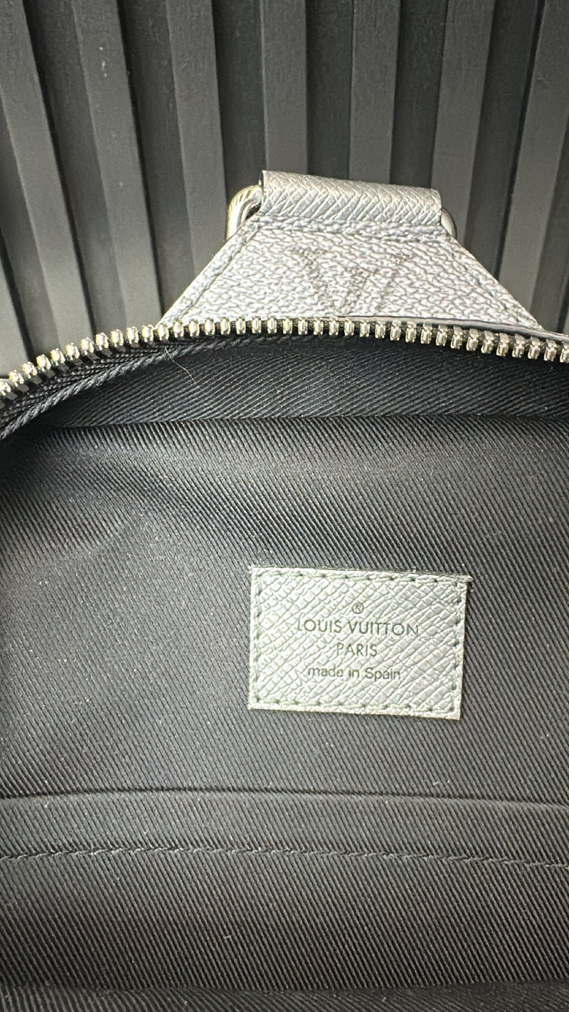 LV Taigarama Outdoor Slingbag Gunmetal