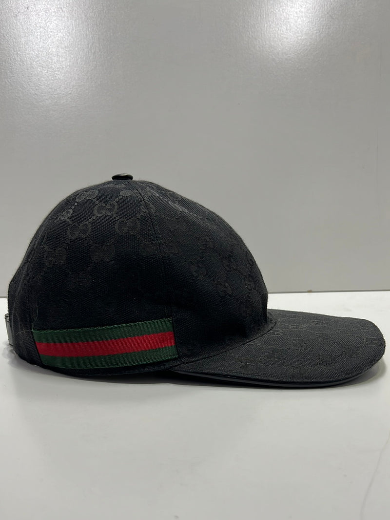 GUCCI GG CANVAS black