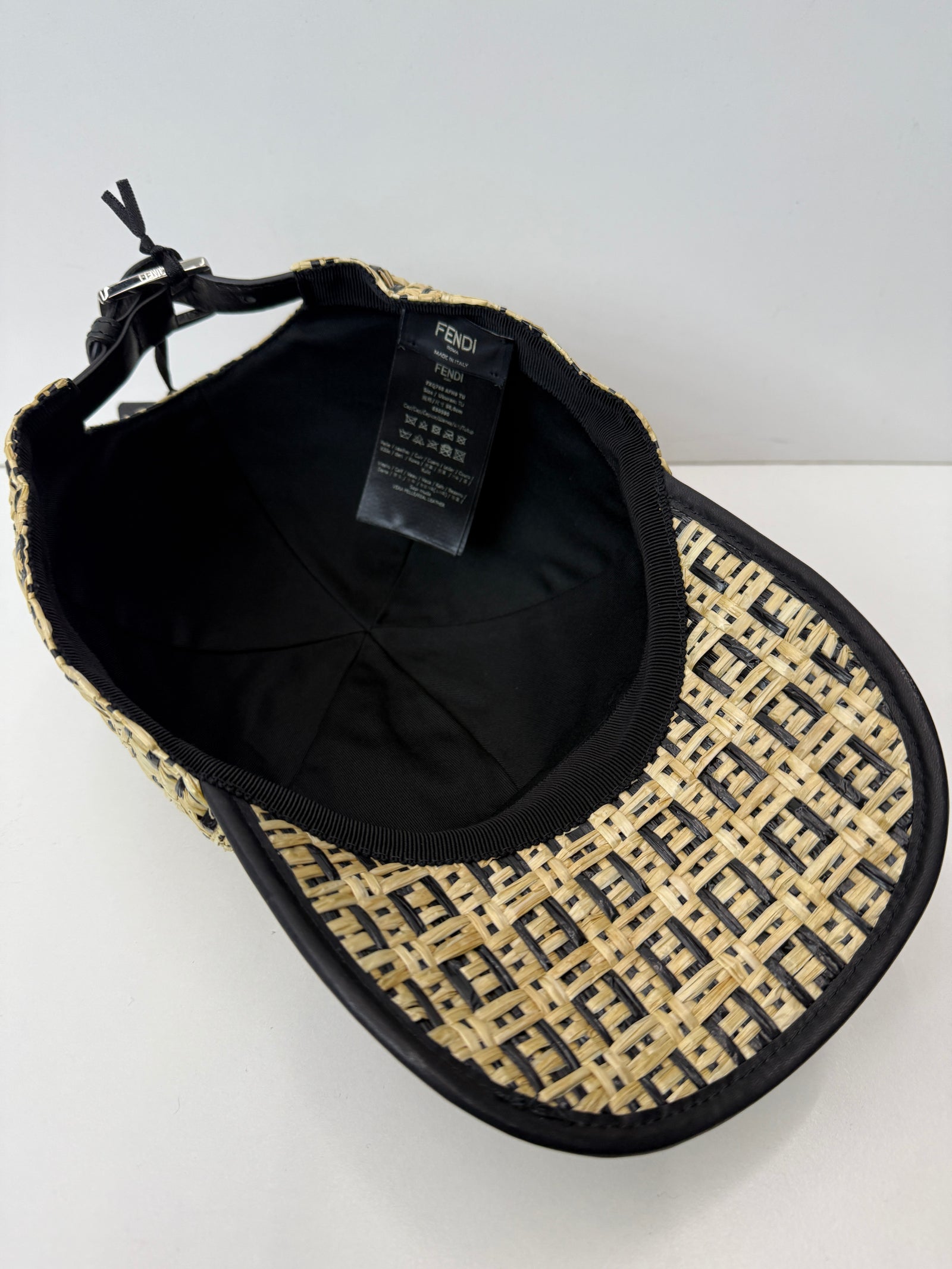 Fendi Woven Straw Boater Hat with Gold Logo Lettering Hat Raffia Red | Fendi main image 4