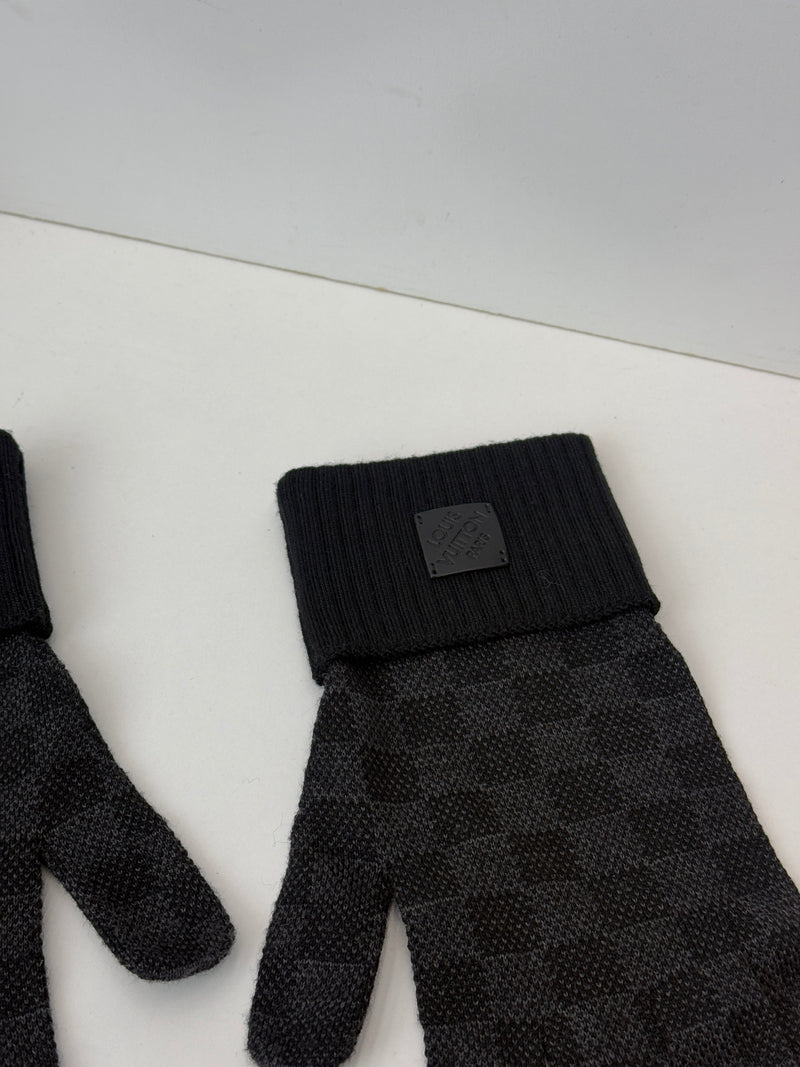 Damier Graphite damier gloves wool Black