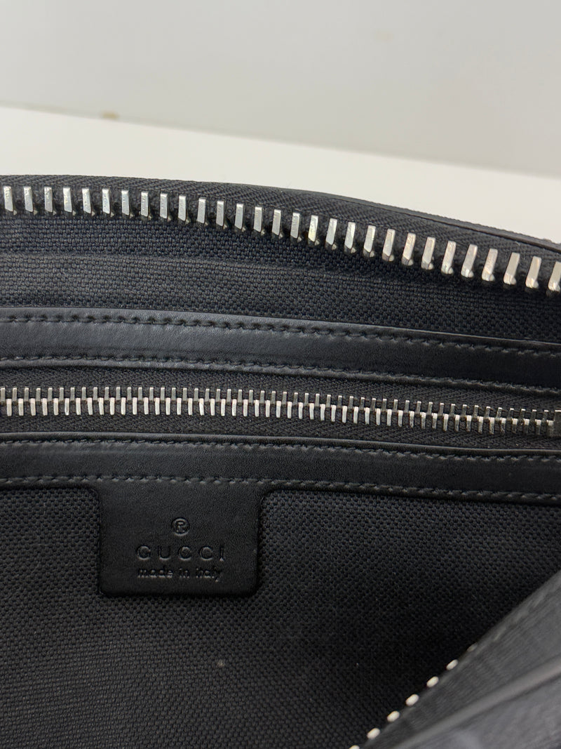 GG Supreme belt bag