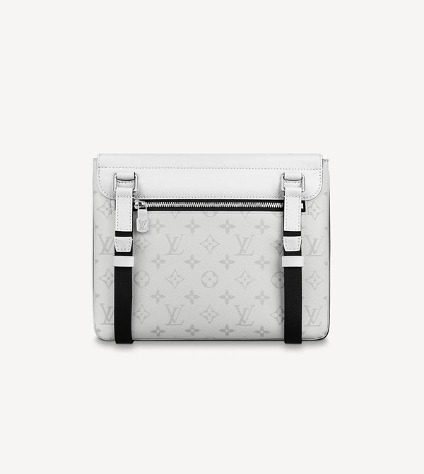 Outdoor Flap Messenger