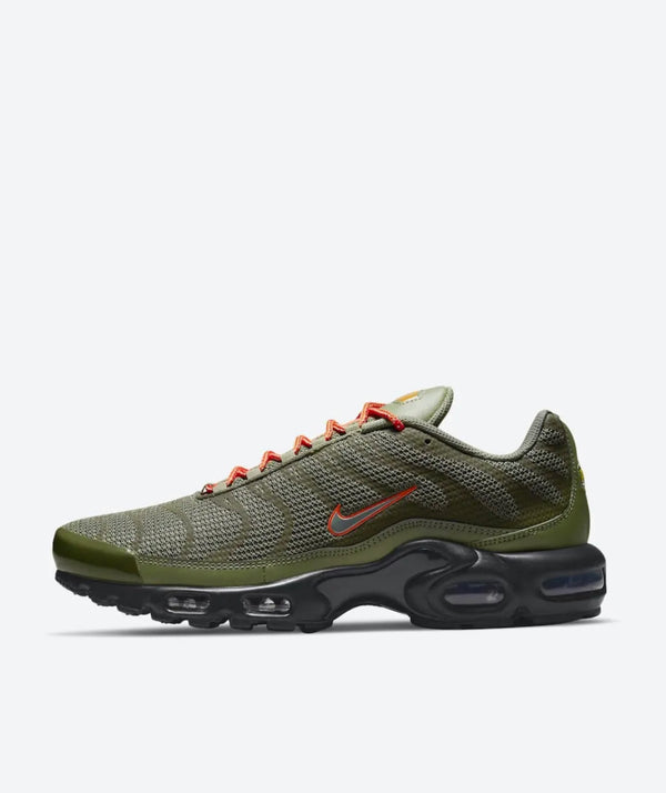 Nike Air Max Plus Opts for an Olive Reflection 13US